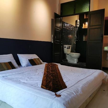 Madera House Chiang Mai Hotel Ngoại thất bức ảnh