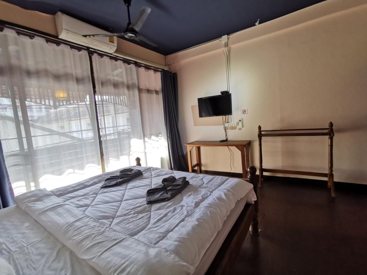 Madera House Chiang Mai Hotel Ngoại thất bức ảnh