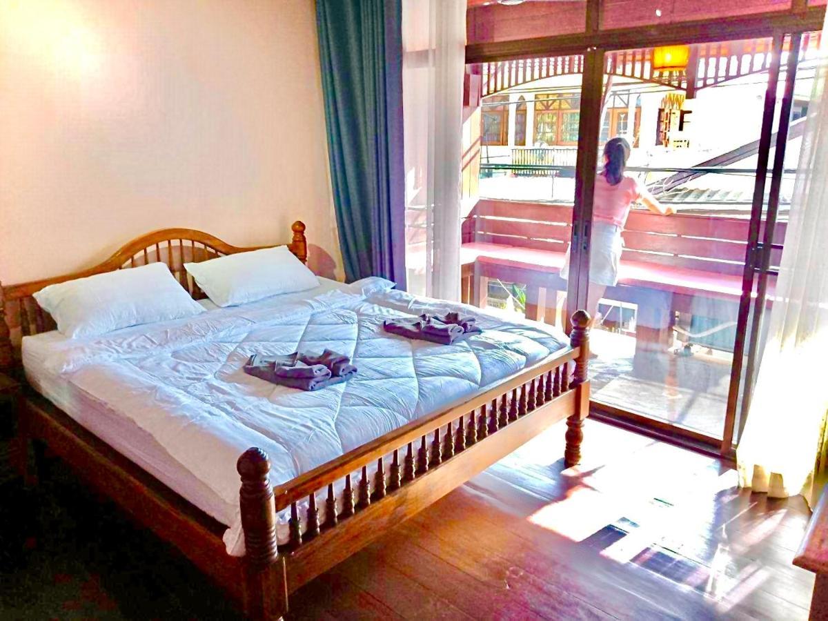 Madera House Chiang Mai Hotel Ngoại thất bức ảnh