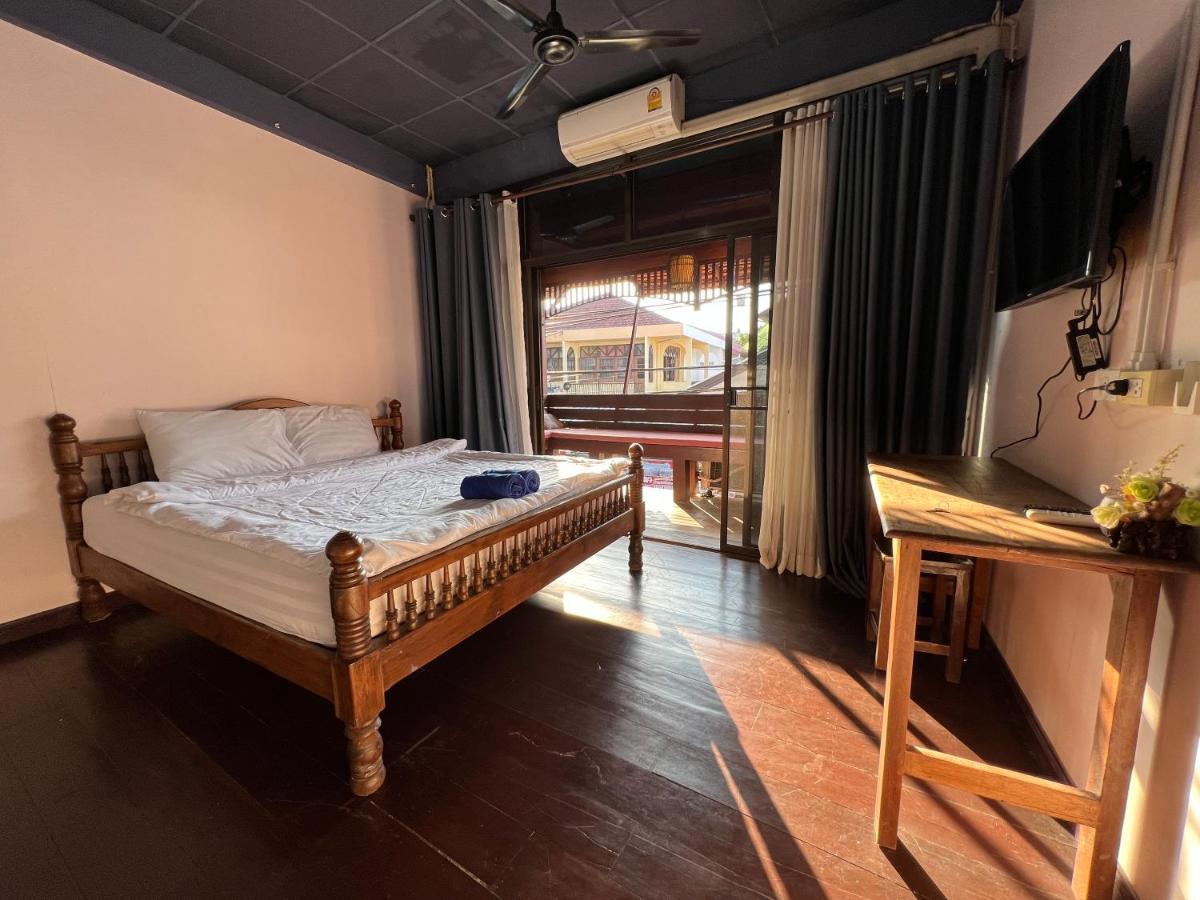 Madera House Chiang Mai Hotel Ngoại thất bức ảnh