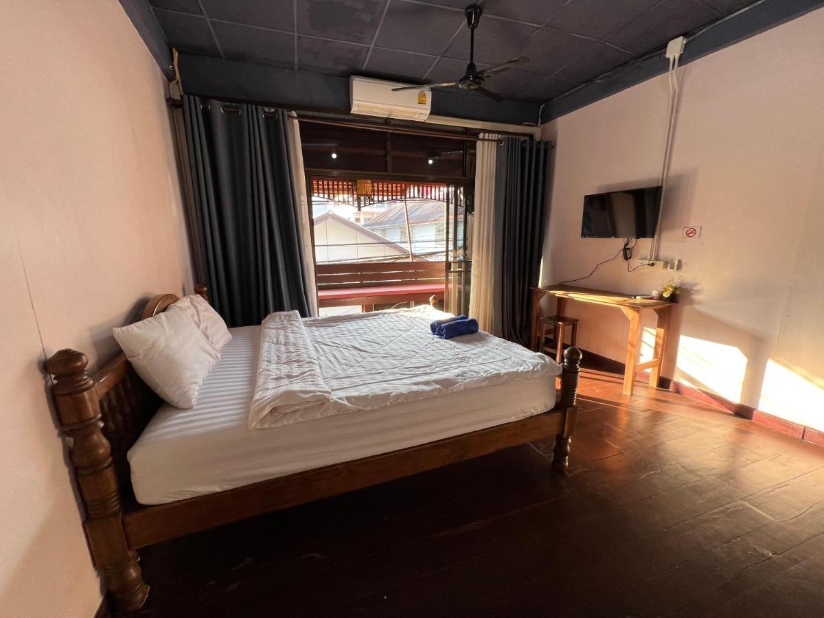 Madera House Chiang Mai Hotel Ngoại thất bức ảnh