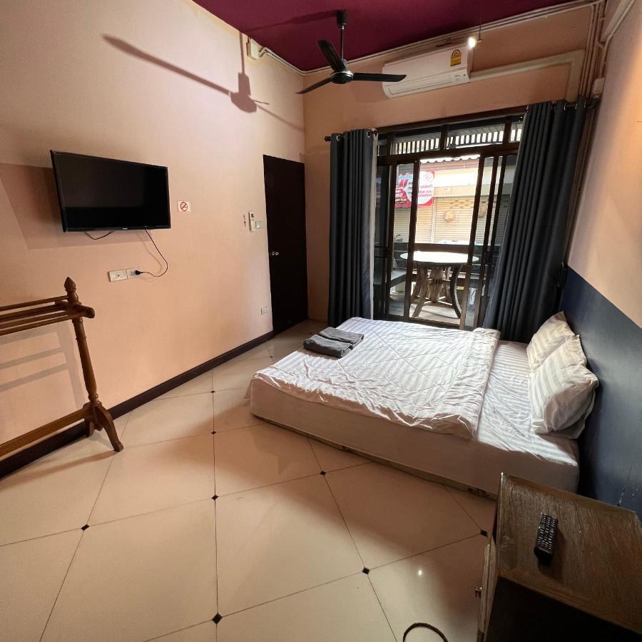 Madera House Chiang Mai Hotel Ngoại thất bức ảnh
